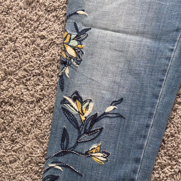 Chico's So Slimming Girlfriend Slim Leg Ankle Jeans - Picture 4 of 12